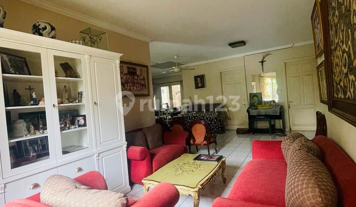 Rumah Bagus di Taman Rempoa, Tangerang 2