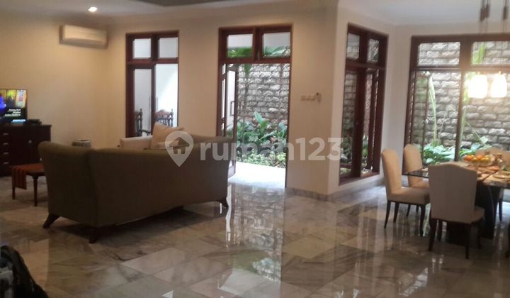 For Rent House on Jl. Laksana, Kebayoran Baru