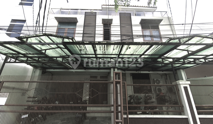 Kos Grogol 31+2 Kamar 243 m2 (12x20) Hadap Selatan