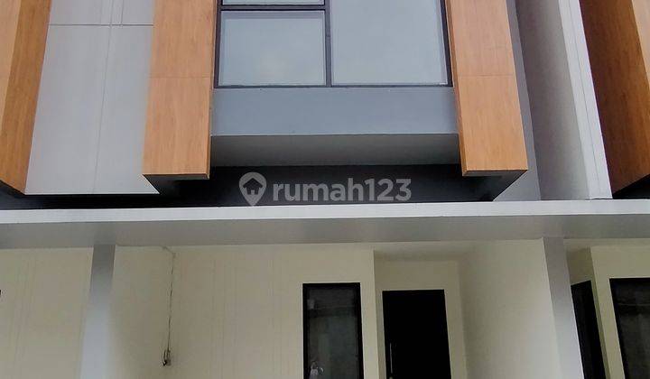 Rumah Dekat Sunrise 3 Kamar 49 M2 4.5x13.1 Timur 1