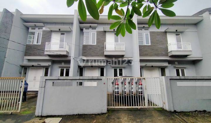 Rumah Taman Alfa 4+1 Kamar 157 M2 6x26 Barat Laut 1