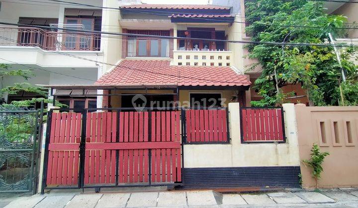 Rumah Taman Ratu 3 Kamar 90 M2 6x15 Selatan 1