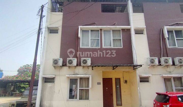 Town House Kelapa Dua 15+1 Kamar 96 M2 12x8 Tenggara 1