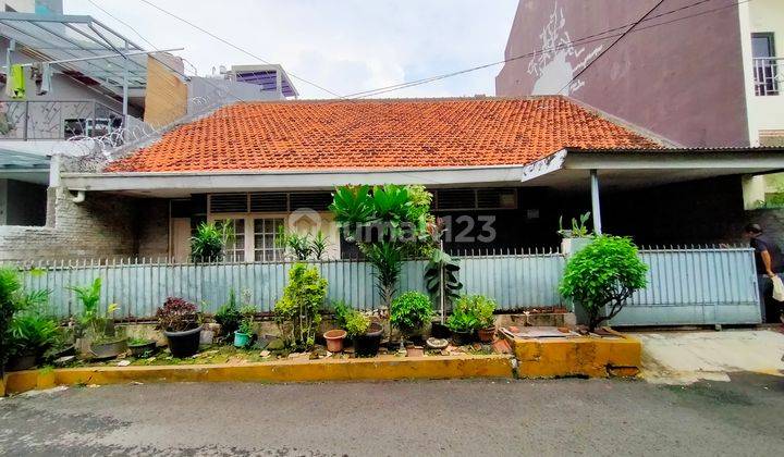 Rumah Tomang 2+1 Kamar 188 M2 12x18 Tenggara Tidak Banjir 1