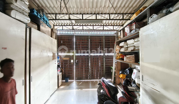 Shop House Taman Kedoya 108 m2 (4.5x24) Five Floors Northeast 2