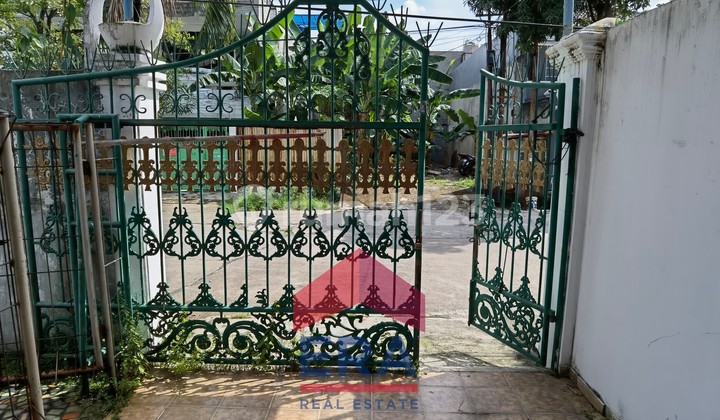 Rumah Green Garden 3 Kamar 300 m2 (12x25) Timur Laut 2