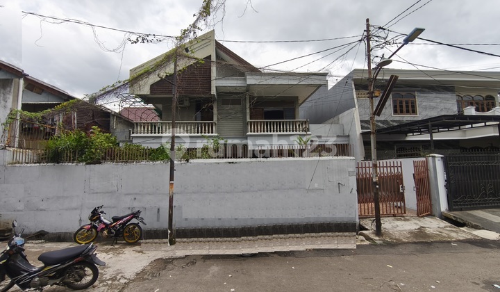 Rumah Sunrise 5+1 Kamar 300 M2 (15X20) Utara