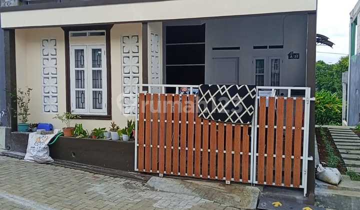 Rumah Dijual Siap Huni di Dekat Exit Tol Parungkuda HGB di Parung Kuda 2
