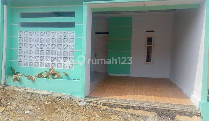 Rumah Berlokasi Strategis Dengan View Pegunungan  1