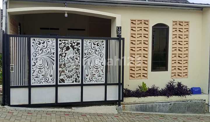 For Sale Nice House Strategic Location Near Parungkuda Toll Exit