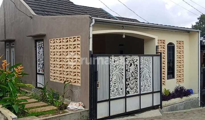 For Sale Nice House Strategic Location Near Parungkuda Toll Exit