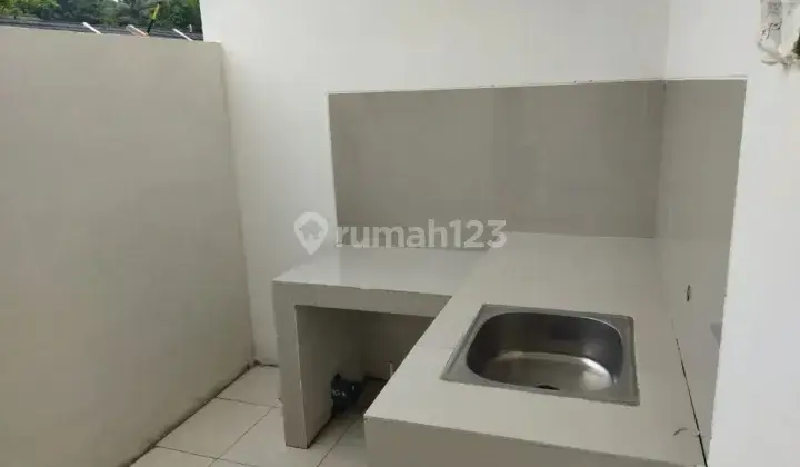di Jl.syeh Moh Nawawi Al Bantani (kp3b palima Curug kota serang Dkt kampus UIN 2 serang  4