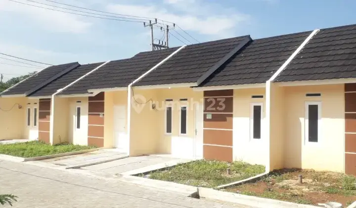 di Jl.syeh Moh Nawawi Al Bantani (Sebrang kp3b palima Curug kota serang Dkt kampus UIN 2 serang) SHM 1