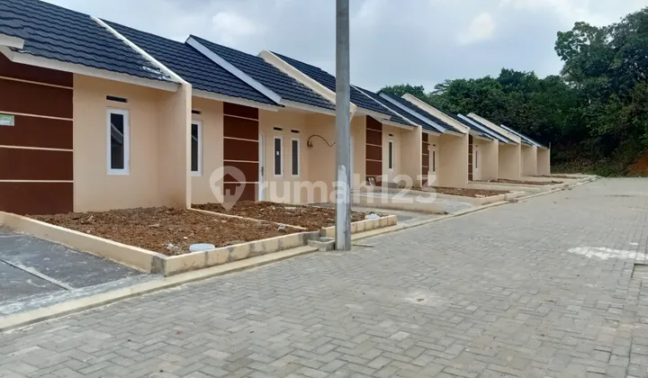 di Jl.syeh Moh Nawawi Al Bantani Sebrang kp3b palima Curug kota serang Dkt kampus UIN 2 serang Rumah SHM Baru 2