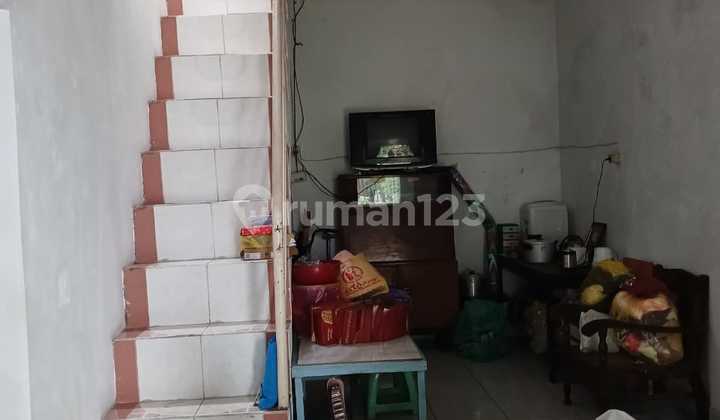 Affordable and Harmonious House in the Center of Purwokerto Affordable and Harmonious House in the Center of Purwokerto