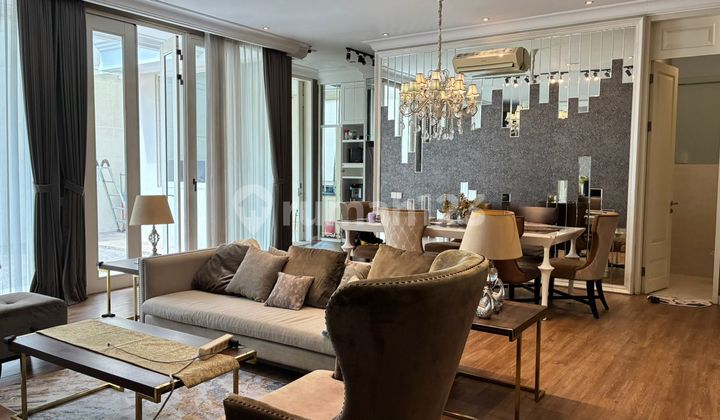 Rumah Bagus La Riz Ville Pakuwon Indah SHM bisa KPR Semi Furnish