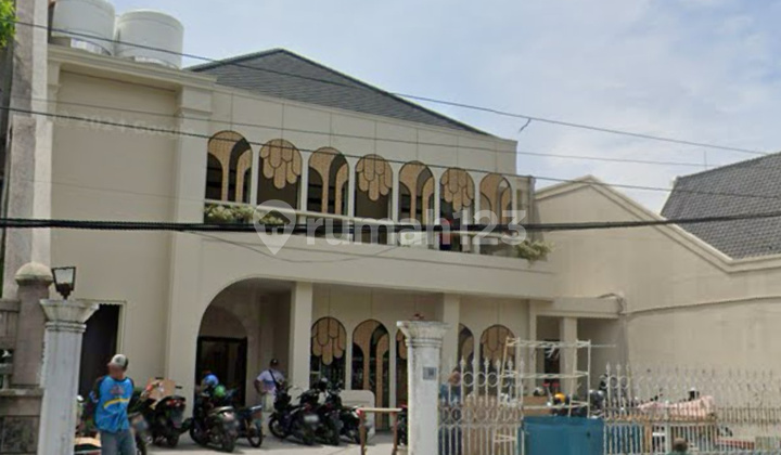 Jual Bangunan Komersial Pusat Kota Surabaya Cafe Resto Opak Darmo