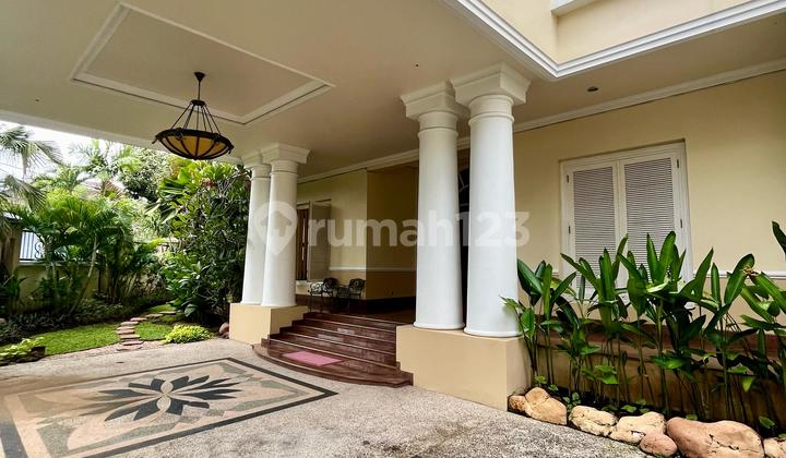 Luxury Araya Hook Ready-to-Occupy House, Eligible for Bank KPR with High Appraisal. Luxury Araya Hook Ready-to-Occupy House, Eligible for Bank KPR with High Appraisal.
