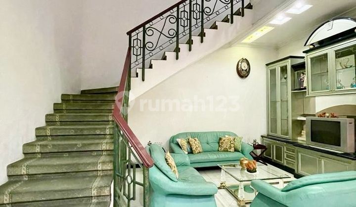 Affordable 2-Story Araya 1 Kertajaya House in Puri Galaxy Pakuwon City 2