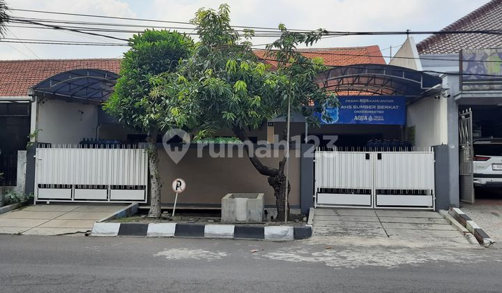 Rumah Gayungsari Jalan Utama bisa untuk Komersil Usaha Kantor SHM