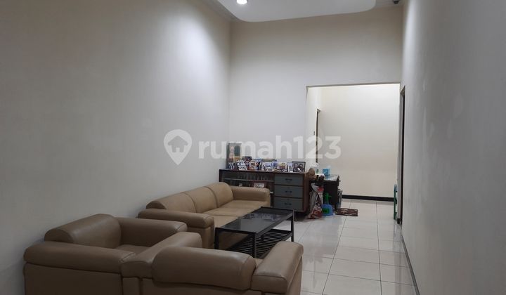 Rumah Gayungsari Jalan Utama bisa untuk Komersil Usaha Kantor SHM 2