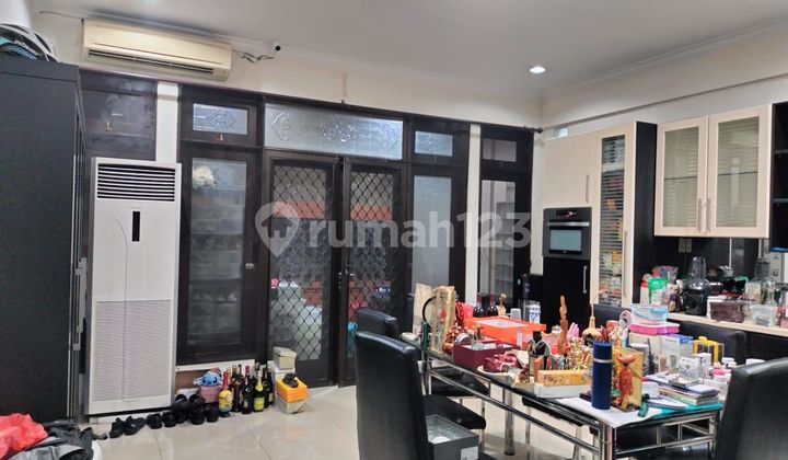 Rumah Graha Famili Family Row Terlebar Jalan Utama SHM KPR Murah 2