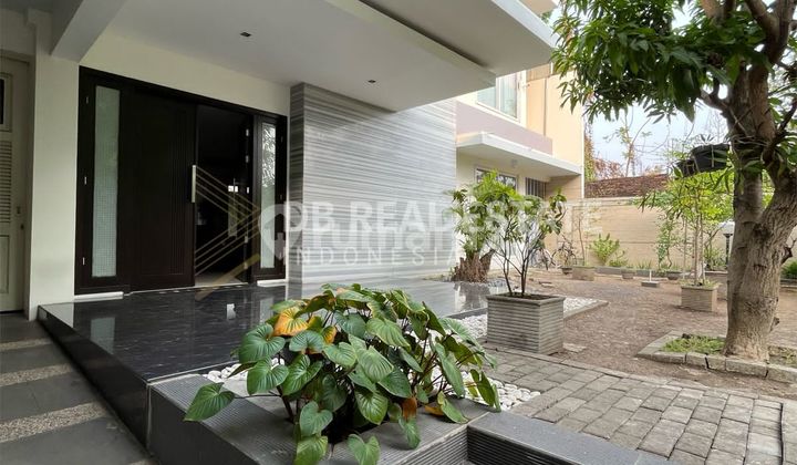 Jual Rumah Golf View Graha Famili Family Kolam Renang Bisa Kpr 2