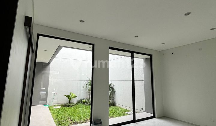 Rumah 2 Lantai District 9 Citraland Jual Rugi Baru Gress KPR Bank 2