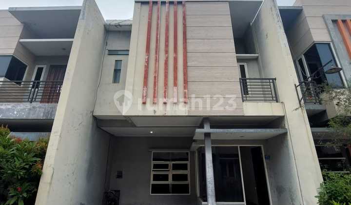 Rumah 2 Lantai Minimalis Kecil Dharmahusada Indah Urban Mansion Rumah 2 Lantai Minimalis Kecil Dharmahusada Indah Urban Mansion