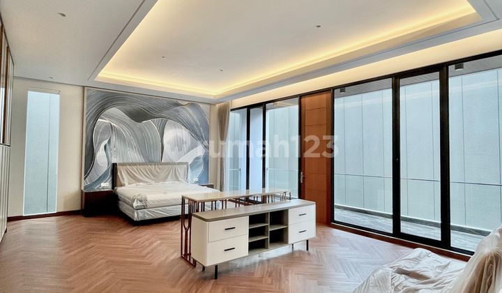 Rumah 2 Lantai Bagus Chofa Satelit Sukomanunggal Kolam Renang KPR 2