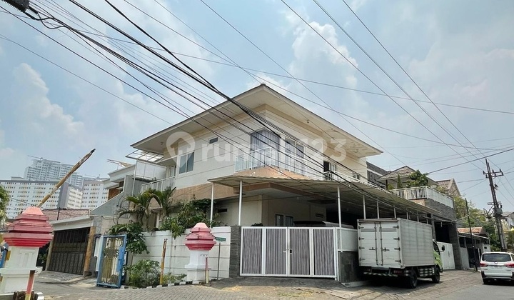 Rumah Darmo Permai Selatan Hook Luas Besar Murah Hr Muhammad SHM
