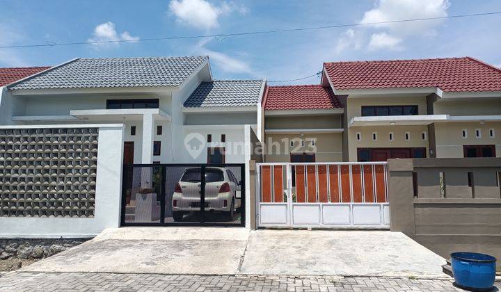 Rumah Mewah Murah Meriah di Perumahan Dolog Tlogosari Wetan  1