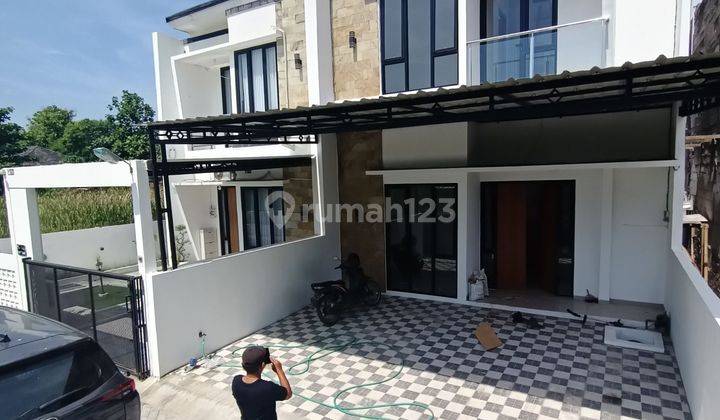 Rumah Baru 2 Lantai Depan GOR Manunggal Jati Majapahit  2