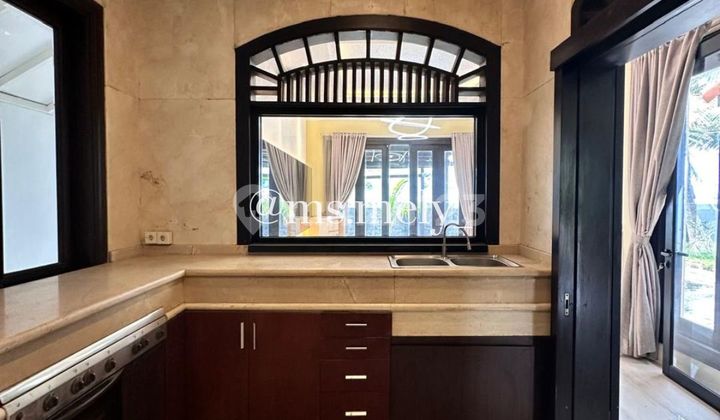 Mediteranian House 4 BR Kavling Kanal / Private Darmaga Pantai Mutiara Jakarta Utara 2