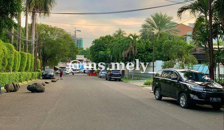 Fast Sale Rumah 2 Lantai Hitung Tanah Simprug Jakarta Selatan 2