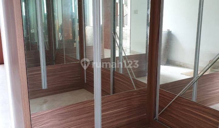 Dijual Rumah Cantik Semi Furnished di Pondok Indah Jakarta Selatan 2