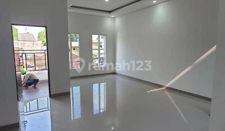 Dijual Rumah Baru Minimalis Modern di Tebet