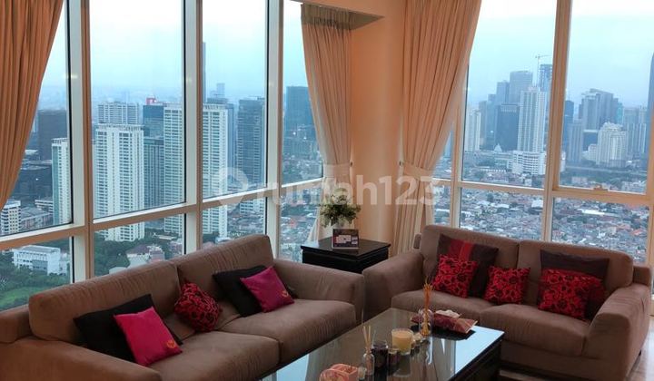 For Rent Apartment Penthouse The Peak Sudirman 4BR Furnished