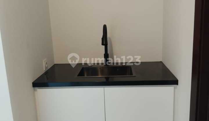 Disewakan Apartemen Casa Grande Phase2 3BR 2