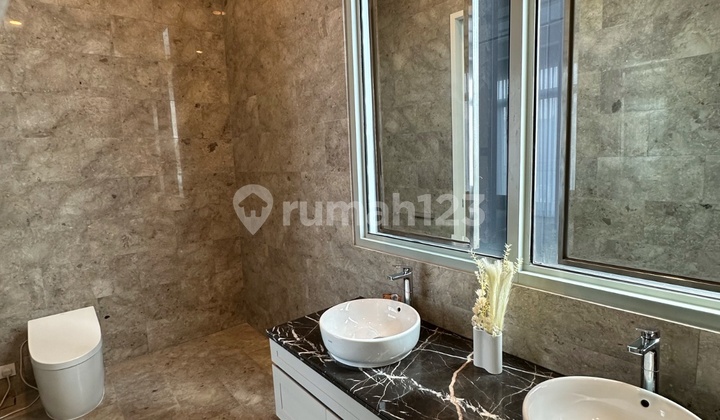 Disewakan Penthouse Apartemen The Stature 4Br 2