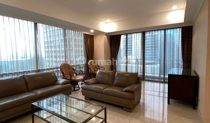 For Rent Apartement Sudirman Mansion 3BR Private Lift 1