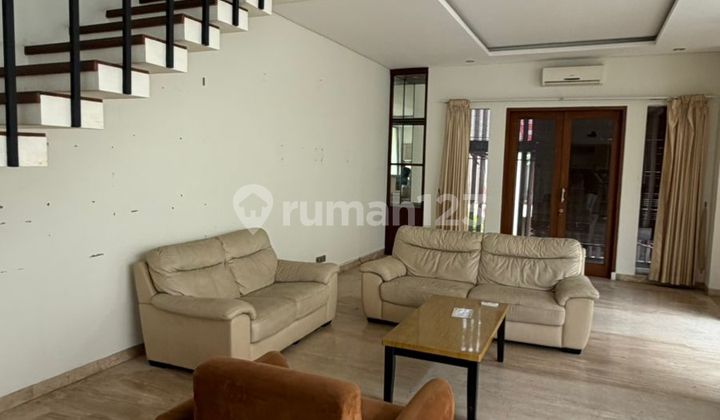 Disewakan Townhouse At Kemang