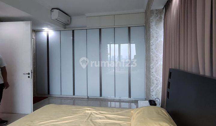 Disewakan Apartement Kemang Village 3 Kamar Tidur  2