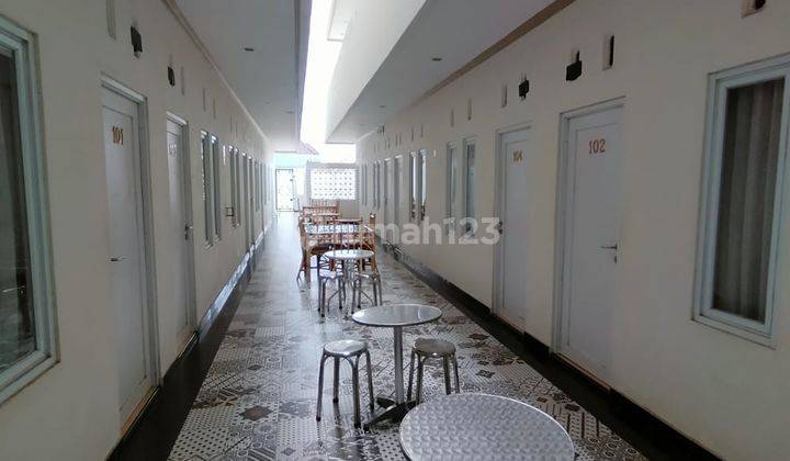 Dijual Gedung Penginapan Red Doorz Jalan Macan Kumbang Raya Palembang 5