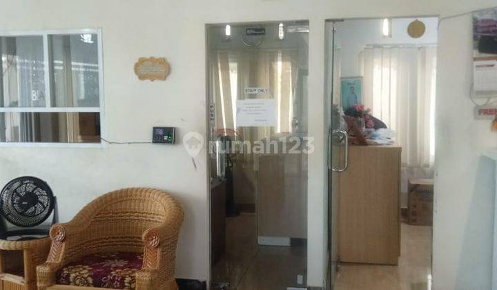 Dijual Gedung Penginapan Red Doorz Jalan Macan Kumbang Raya Palembang 8