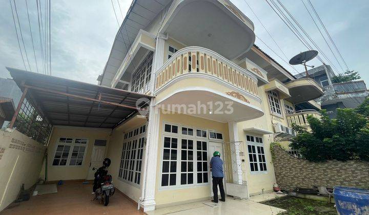 Disewakan Rumah Dempo Dalam Lapangan Hatta Palembang 3