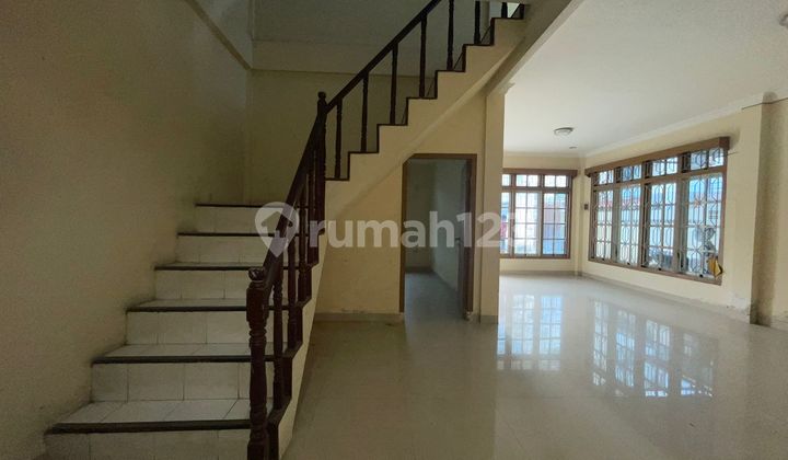 Disewakan Rumah Dempo Dalam Lapangan Hatta Palembang 4