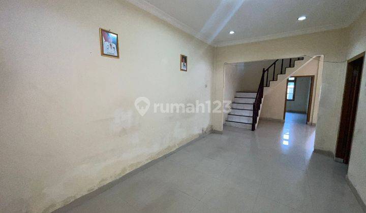 Disewakan Rumah Dempo Dalam Lapangan Hatta Palembang 5