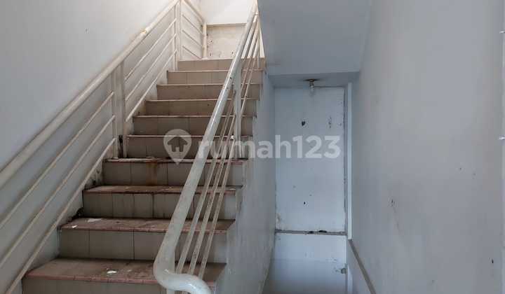 Dijual Ruko 3 Lantai di Jalan Jend Basuki Rahmat Palembang 7