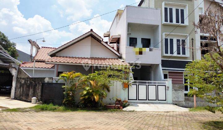 Rumah Disewakan 3 Lantai Minimalis Depan Ptc Mall Palembang 1